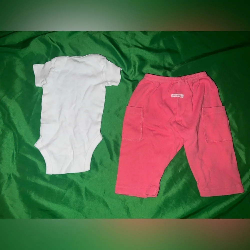 Gerber/ Baby Gap White Onesie and Pink Pants Set Newborn